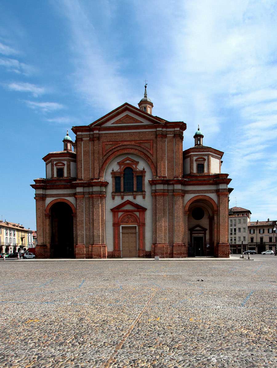 Visite guidate a Voghera: la piazza del Duomo