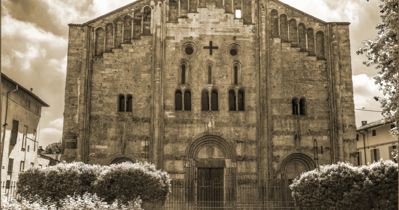Visite guidate a Pavia: la facciata di San Michele